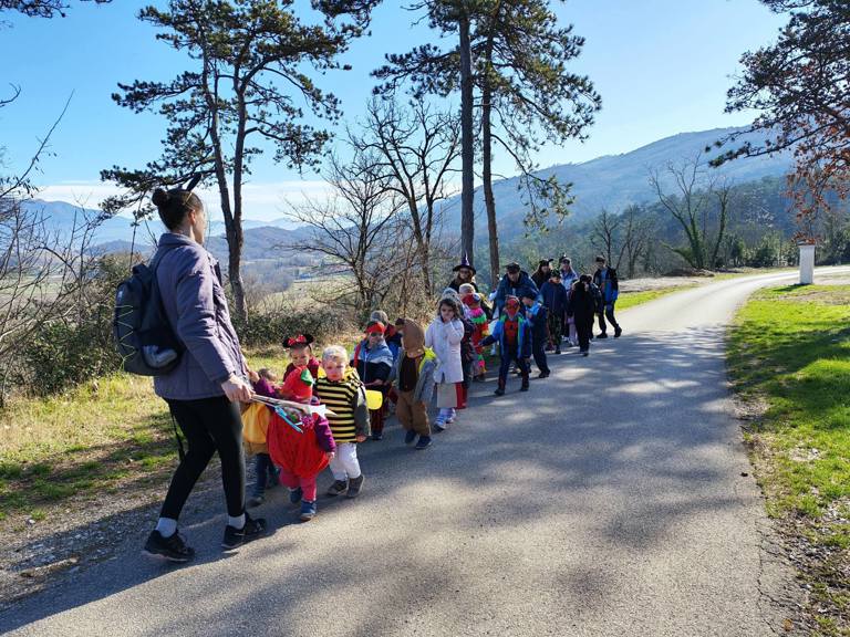 Pustno rajanje na Mirenskem Gradu