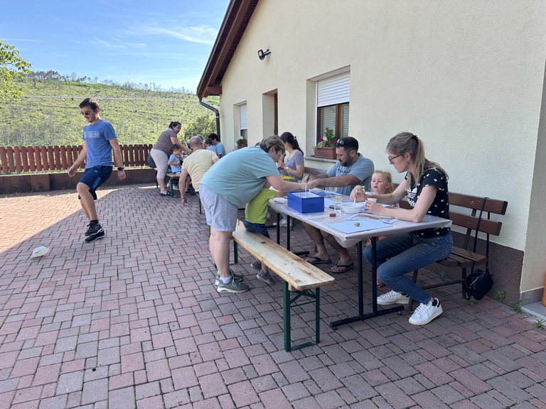 Zaključni dan za družine v znamenju barv in ustvarjalnosti